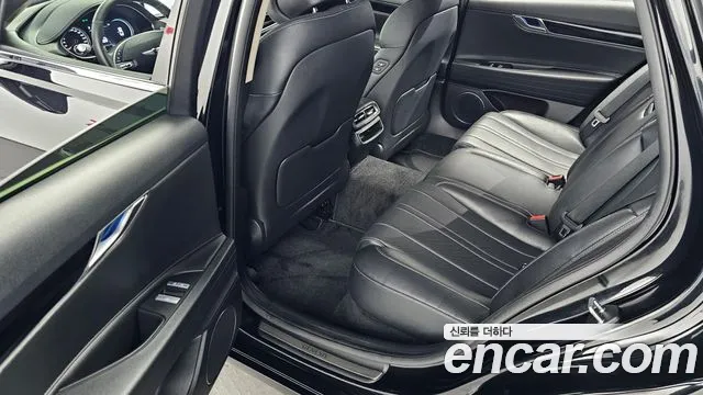 Genesis G80 Бензин 2.5 турбо AWD — Фото автомобиля 11