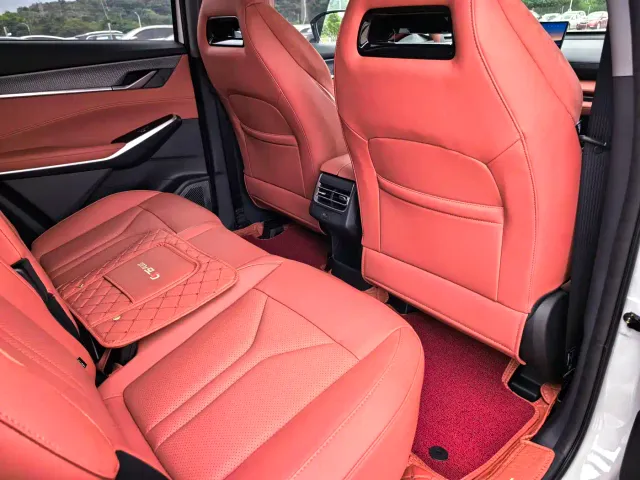 Changan CS75 Plus — Фото автомобиля 9