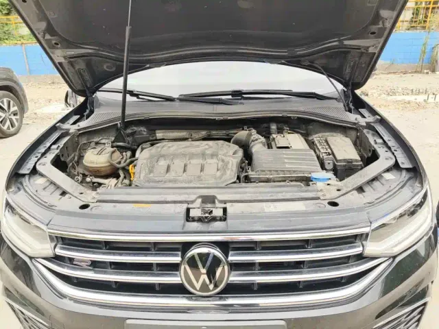 Volkswagen Tiguan L — Фото автомобиля 9