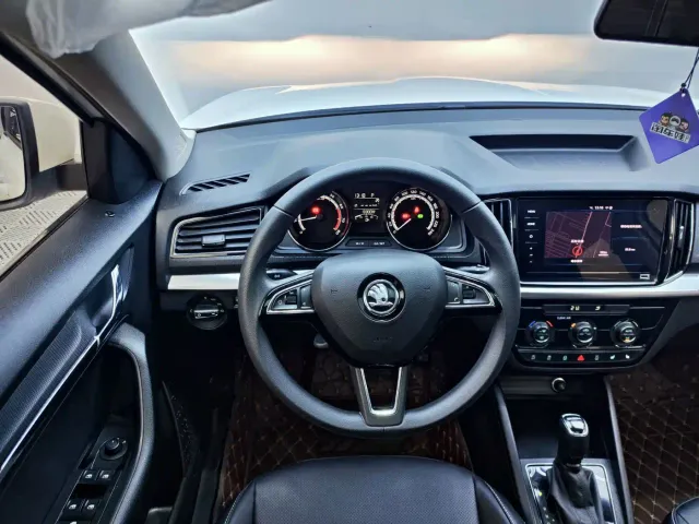 Škoda Kamiq 2022 1.5L Automatic Comfort Edition — Фото автомобиля 12