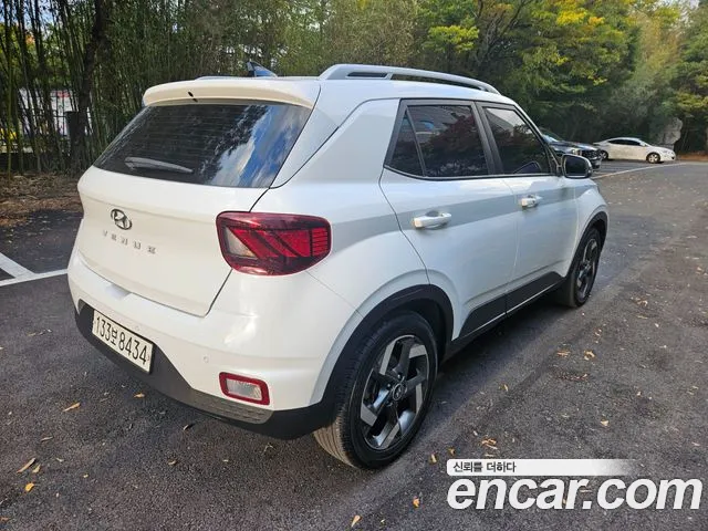 Hyundai Venue — Фото автомобиля 6