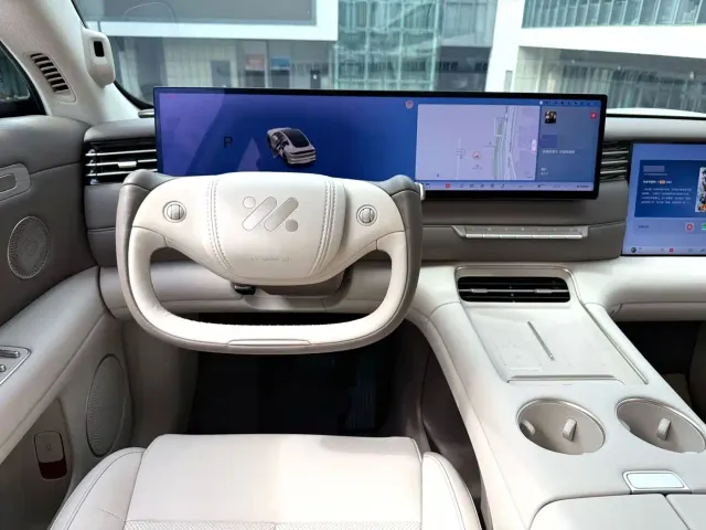 IM Motors LS6 — Фото автомобиля 10