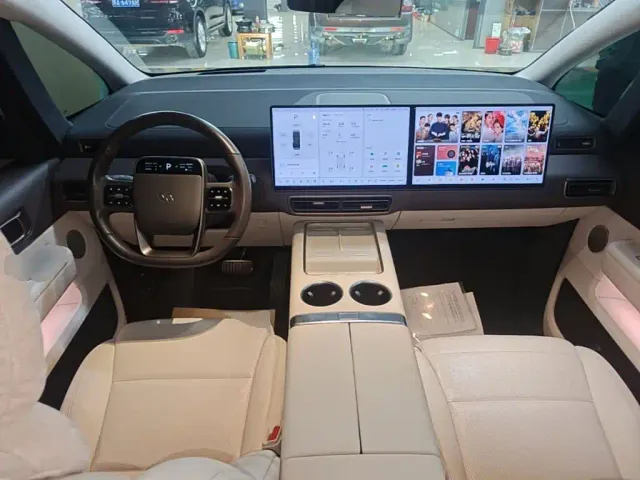 Li Auto MEGA — Фото автомобиля 9
