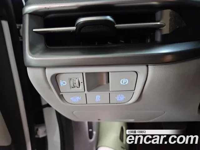 Hyundai Grandeur GN7 — Фото автомобиля 8