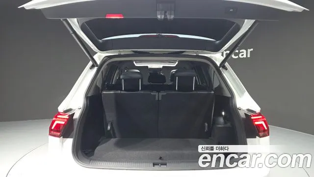 Volkswagen Tiguan — Фото автомобиля 20