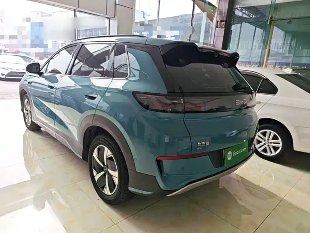 BYD Sealion 05 EV — Фото автомобиля 4