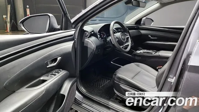 Hyundai Tucson Tucson (NX4) Бензин 1.6 Turbo 4WD — Фото автомобиля 11