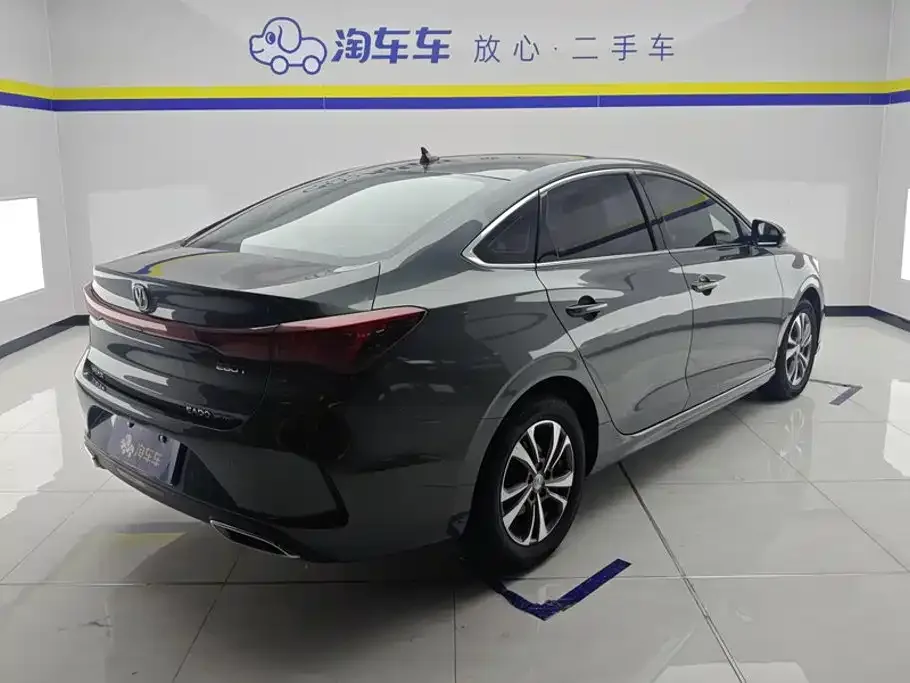 Changan Eado 2023 Enjoy Edition PLUS Blue Whale NE 1.4T GDI DCT Premium Edition — Фото автомобиля 3