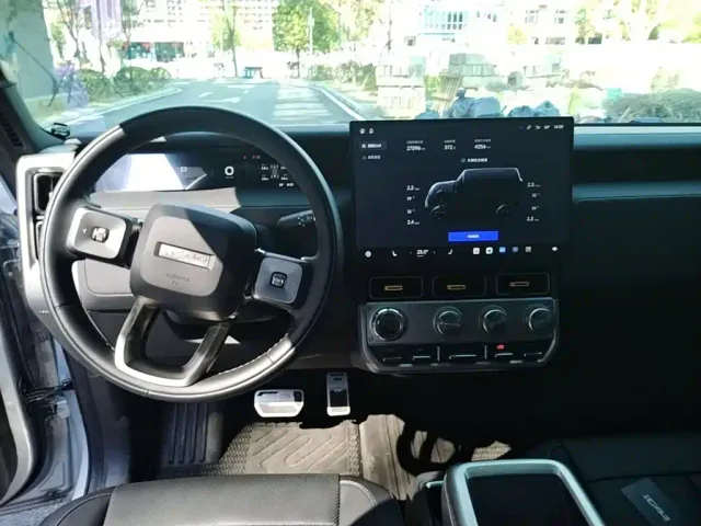 iCAR V23 — Фото автомобиля 11