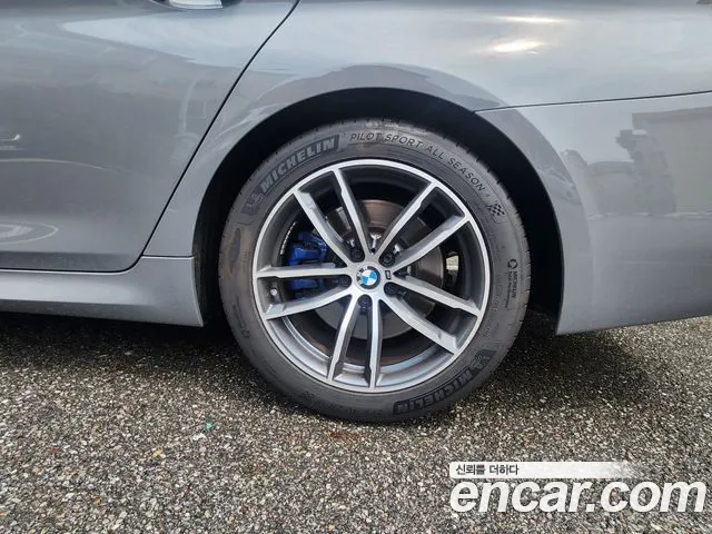 BMW 5-Series — Фото автомобиля 5