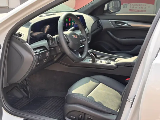 Cadillac CT5 — Фото автомобиля 4