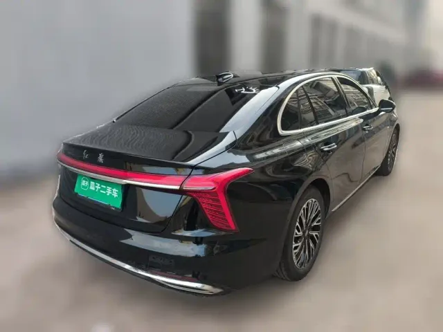 Hongqi H5 — Фото автомобиля 6