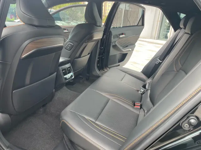 Toyota Avalon — Фото автомобиля 10