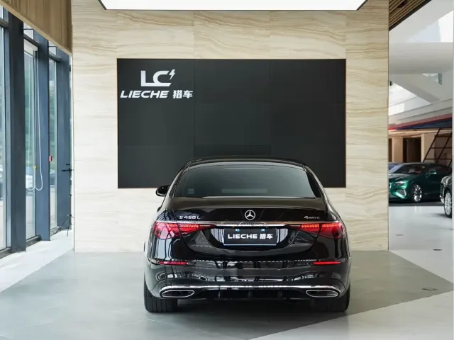 Mercedes-Benz S-Class — Фото автомобиля 18
