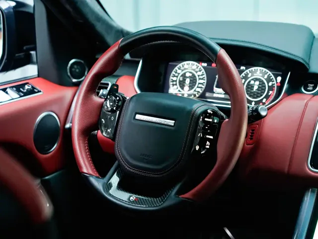 Land Rover Range Rover Sport — Фото автомобиля 12
