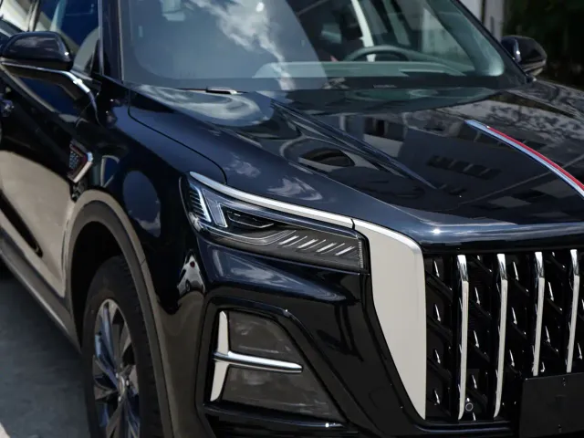 Hongqi HS5 — Фото автомобиля 11