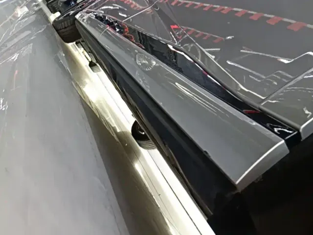 Xpeng X9 — Фото автомобиля 21
