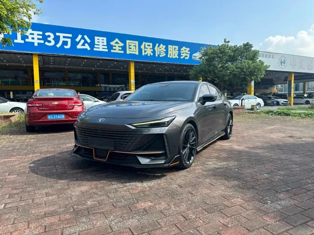 Фотография автомобиля — Changan UNI-V