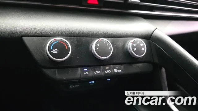 Hyundai Avante — Фото автомобиля 24