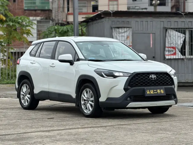 Toyota Corolla Cross — Фото автомобиля 3