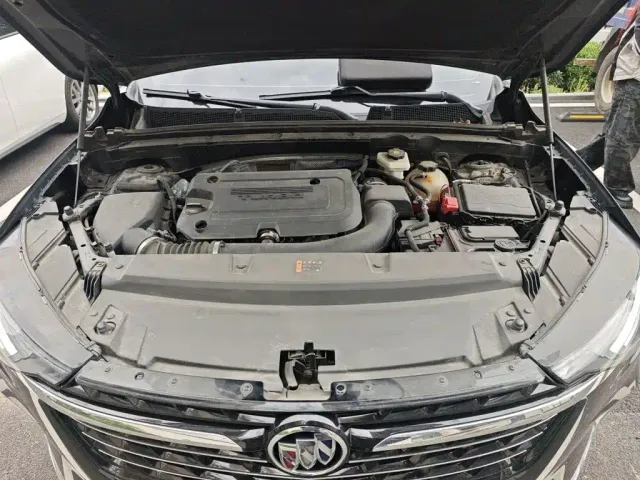 Buick Envision Plus — Фото автомобиля 16