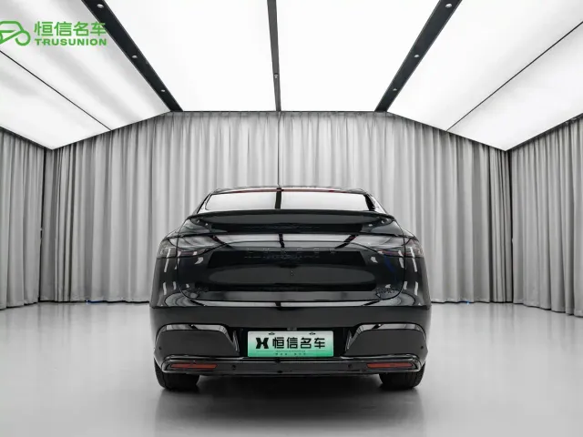 Luxeed R7 — Фото автомобиля 5