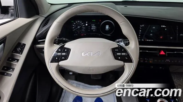Kia Niro Niro (New) — Фото автомобиля 18