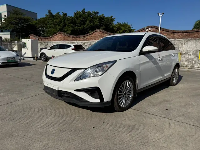 Фотография автомобиля — Forthing Fengxing S50EV