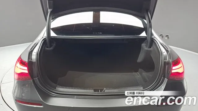 Mercedes-Benz A-Class W177 — Фото автомобиля 20