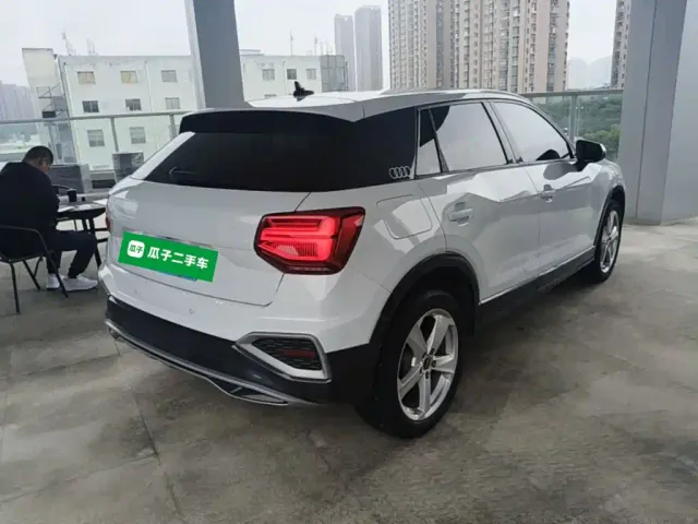 Audi Q2L — Фото автомобиля 6