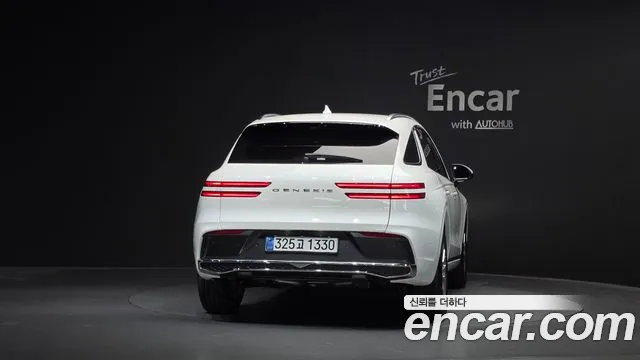 Genesis GV70 — Фото автомобиля 4