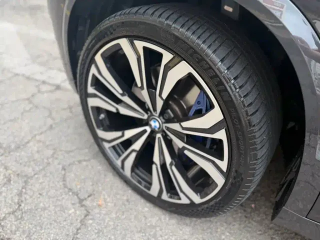 BMW X5 — Фото автомобиля 12
