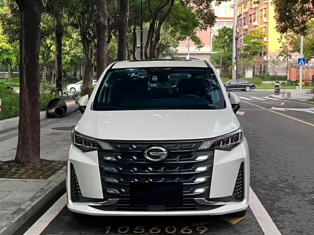 GAC Trumpchi M6 — Фото автомобиля 2