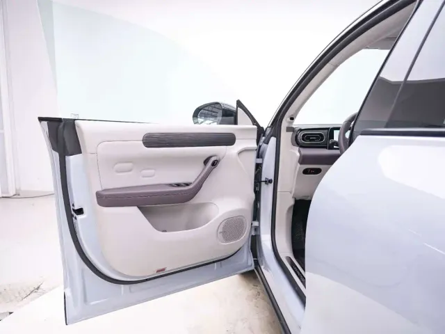 Leapmotor C11 — Фото автомобиля 12