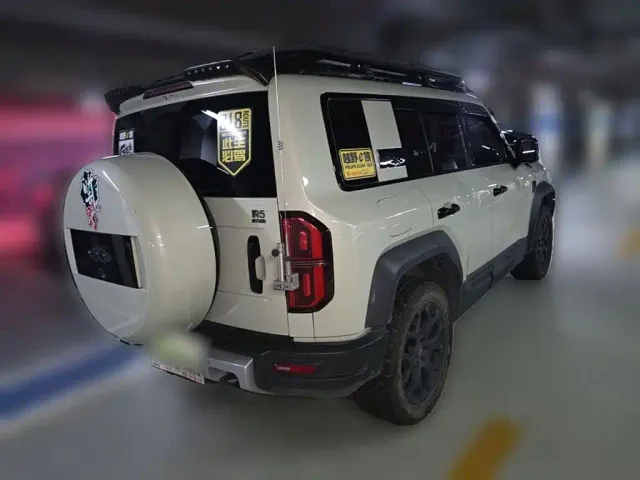 BYD FangChengBao Leopard 5 — Фото автомобиля 9