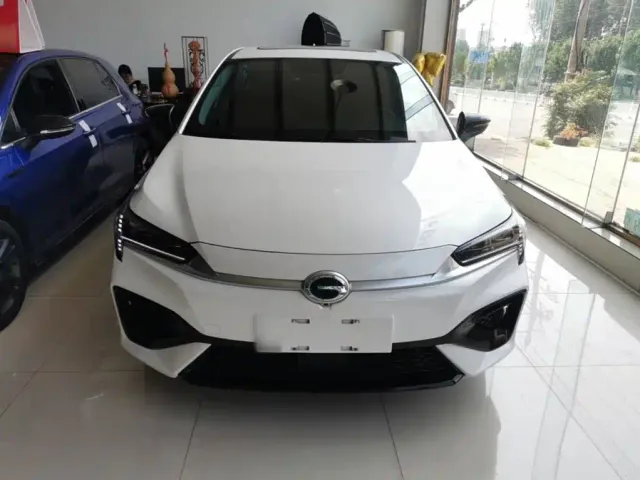 GAC Aion S — Фото автомобиля 2