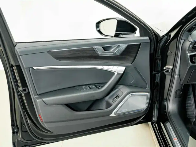 Audi A6L — Фото автомобиля 17