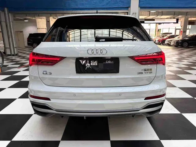 Audi Q3 — Фото автомобиля 18