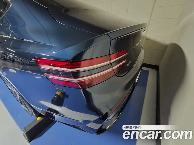 Genesis G80 Бензин 3.5 турбо AWD — Фото автомобиля 16
