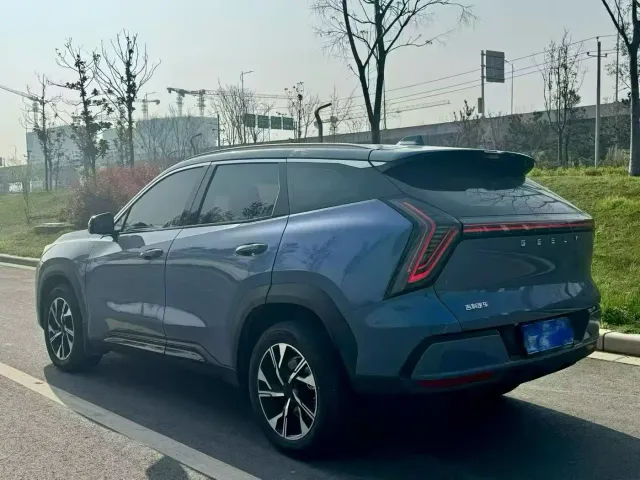 Geely Boyue L — Фото автомобиля 9