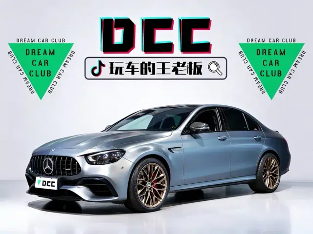 Фотография автомобиля — Mercedes-Benz E-Class AMG