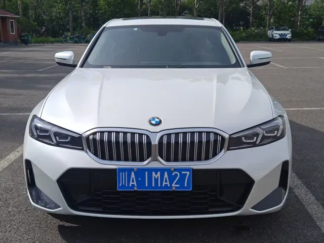BMW 3 Series — Фото автомобиля 3