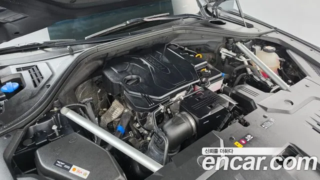 Genesis GV70 — Фото автомобиля 9