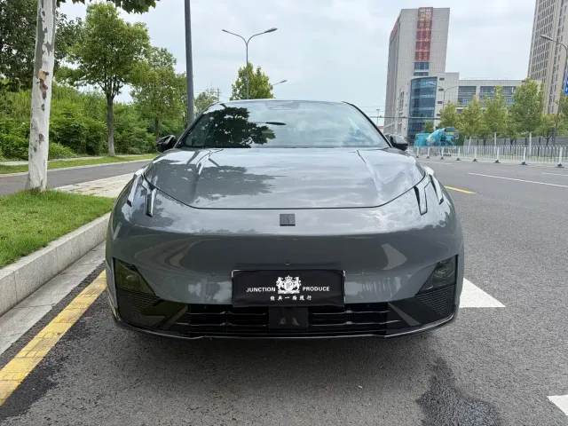 Lynk & Co Z20 — Фото автомобиля 2