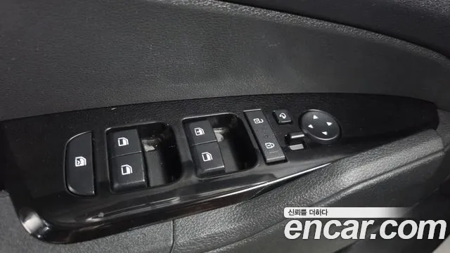 Kia Sportage Sportage 5-е поколение Бензин 1.6 турбо 2WD — Фото автомобиля 27