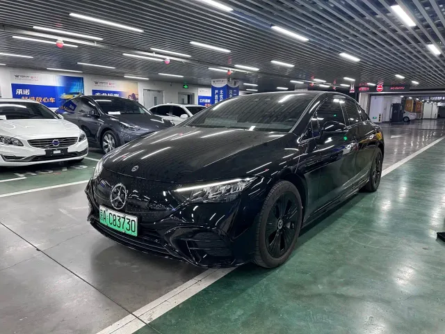 Фотография автомобиля — Mercedes-Benz EQE