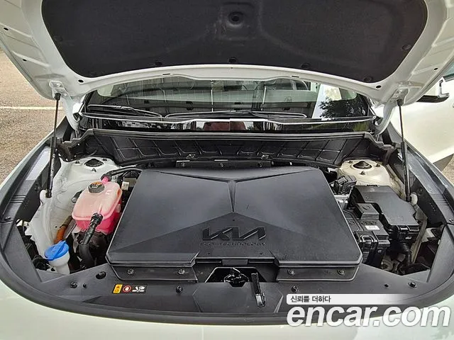 Kia Niro — Фото автомобиля 6