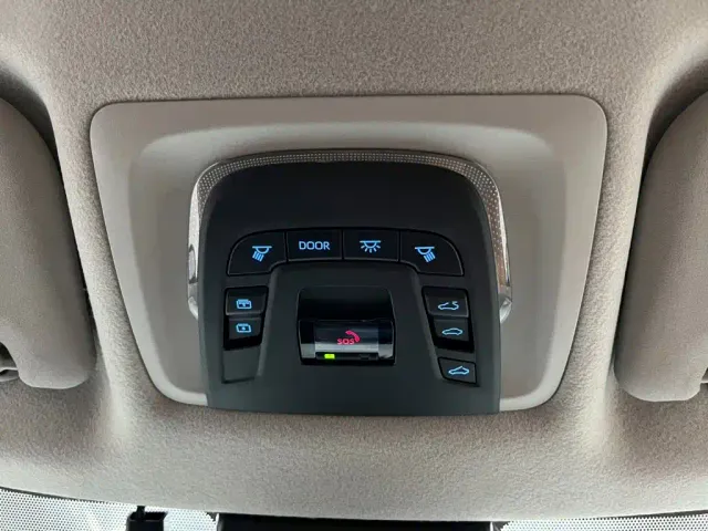 Toyota Corolla Cross — Фото автомобиля 13