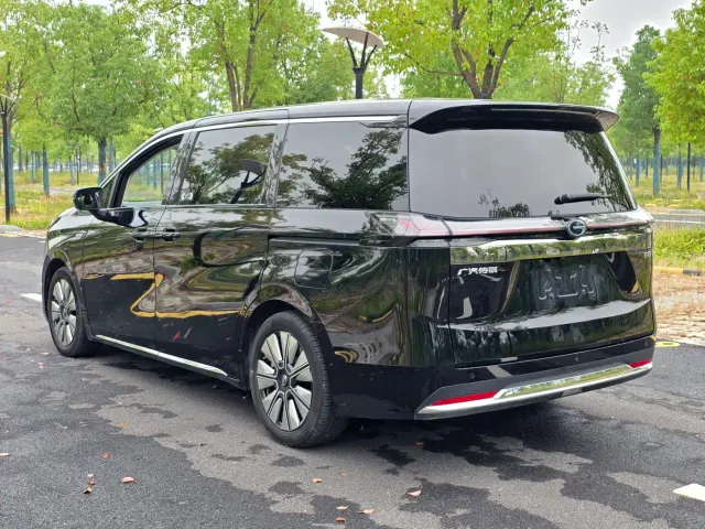 GAC Trumpchi E8 — Фото автомобиля 6