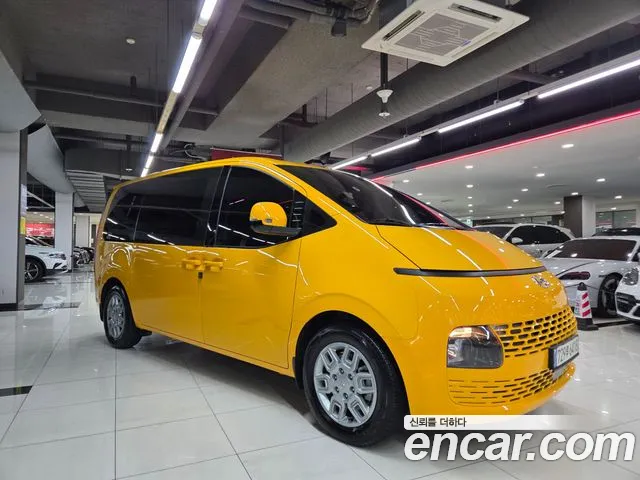 Hyundai Staria Staria Tourer 11 мест — Фото автомобиля 2